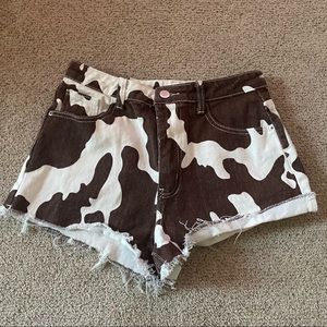 NWOT Shein brown cow print jean shorts